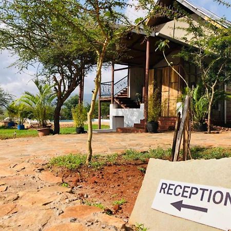 Oldonyo Orok Lodge Kajiado Екстериор снимка