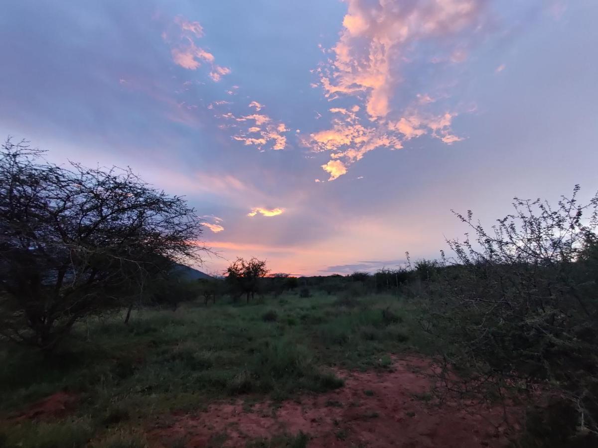 Oldonyo Orok Lodge Kajiado Екстериор снимка