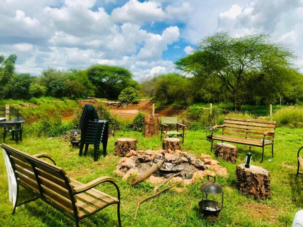 Oldonyo Orok Lodge Kajiado Екстериор снимка