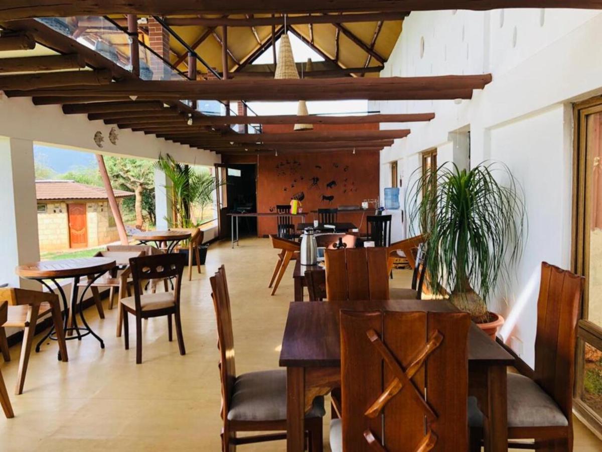 Oldonyo Orok Lodge Kajiado Екстериор снимка